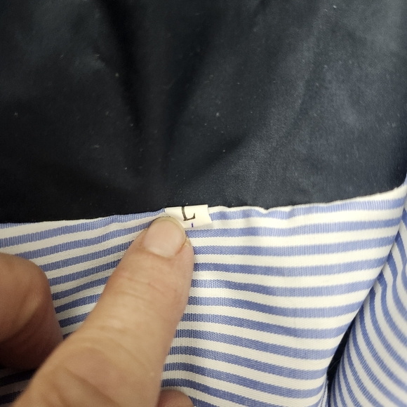 Amazon Women's Navy Jacket - Picture 3 of 4